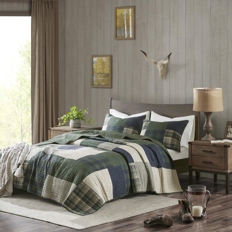 Woolrich John Rich & Bros. Woolrich Mill Creek Reversible Quilt Set - Cottage Styling Reversed to Solid Color, All Season Lightweight Coverlet, Cozy Bedding Layer, Matching Shams, Oversized King/Cal King, Plaid Green 3 Piece - Image 3